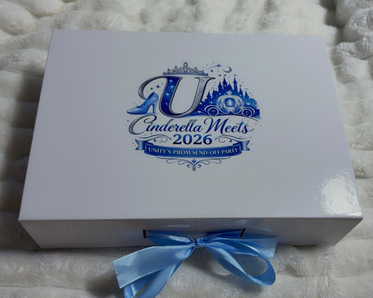 Left (Blue Cinderella)

Graduation & Prom Send-Offs
Luxury invitations and unforgettable curated experiences designed to celebrate milestone achievements
